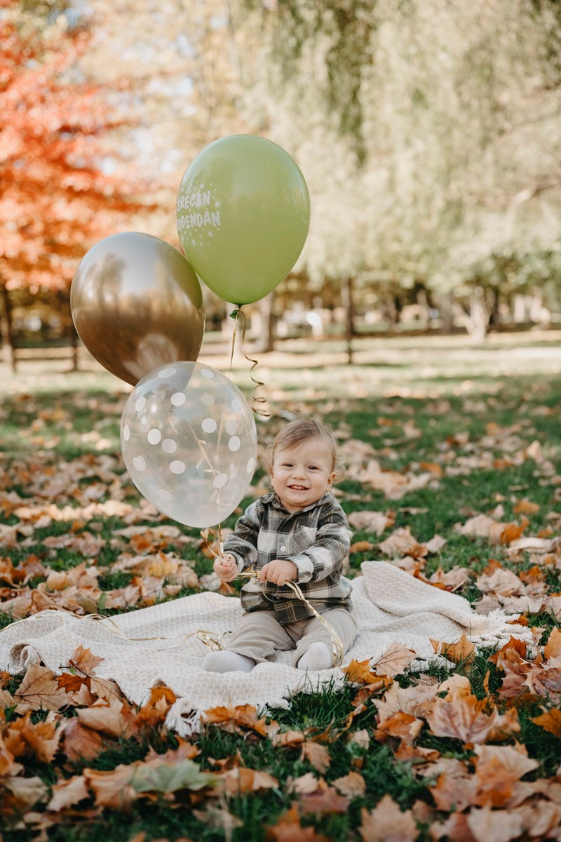 Veljkov 1.rodjendan. Deciji i porodicni fotograf u Beogradu Oksana Skendzic