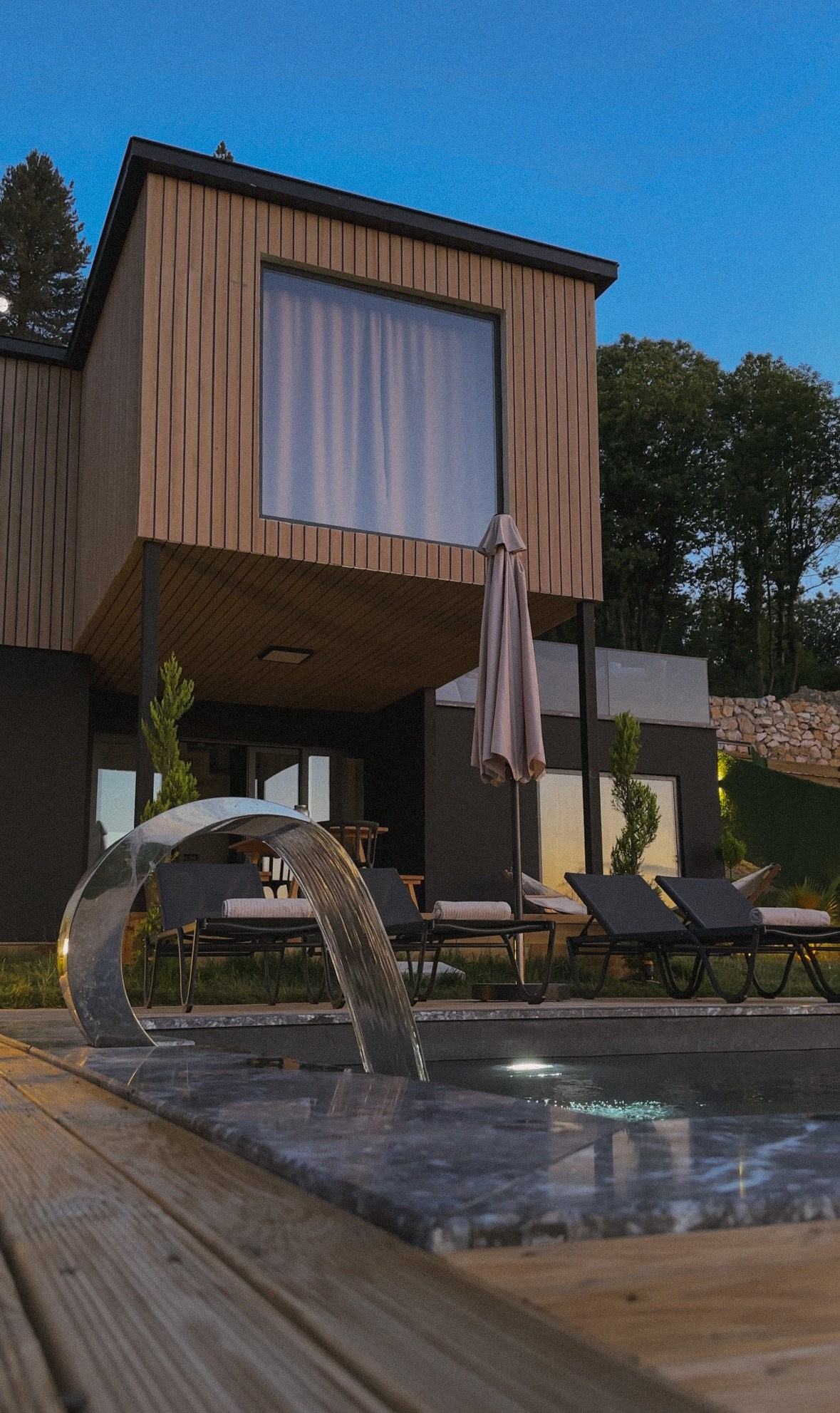 Pana Sapanca. Professional photographer and videographer specializing in filming hot