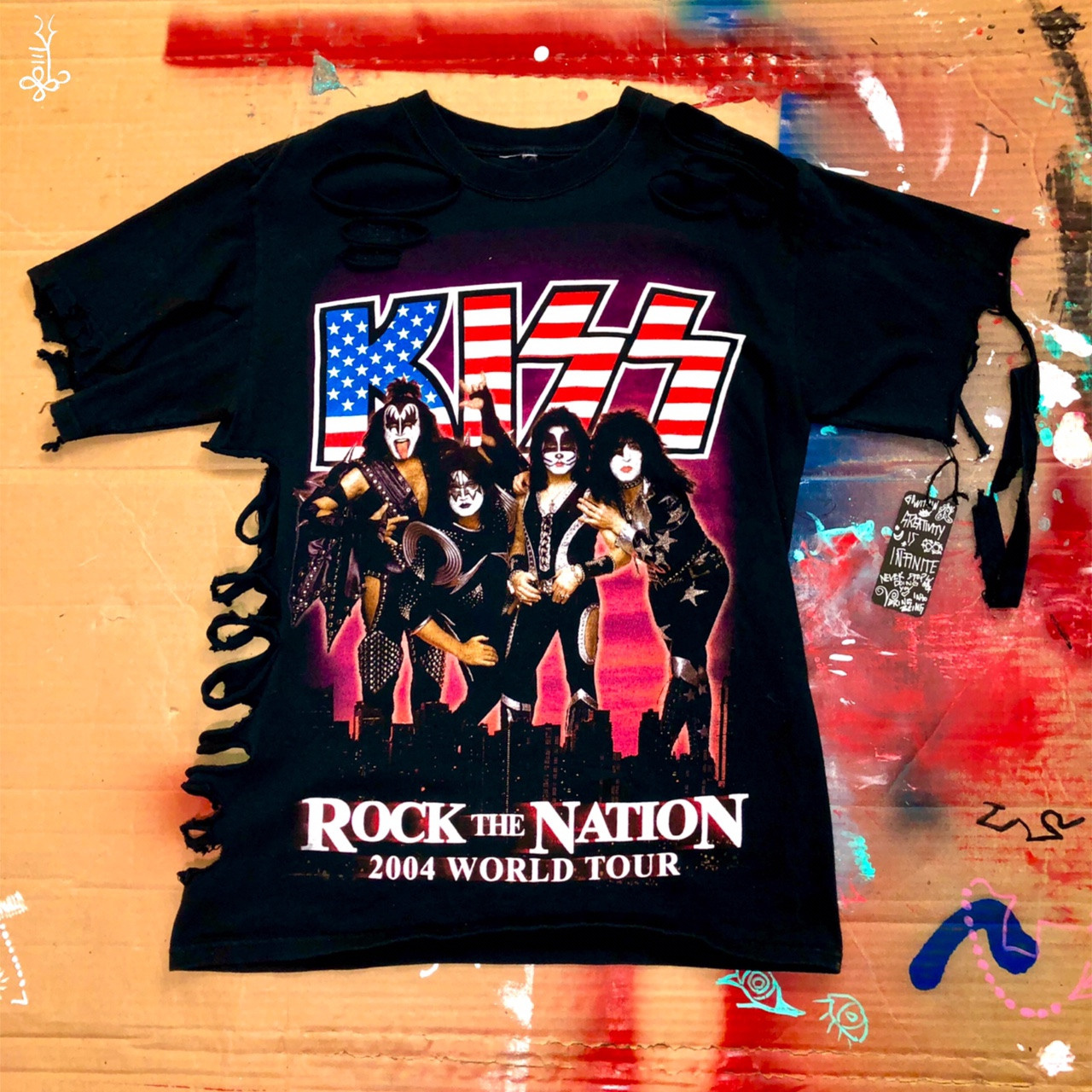 Distressed “Kiss” Shirt. FRONT