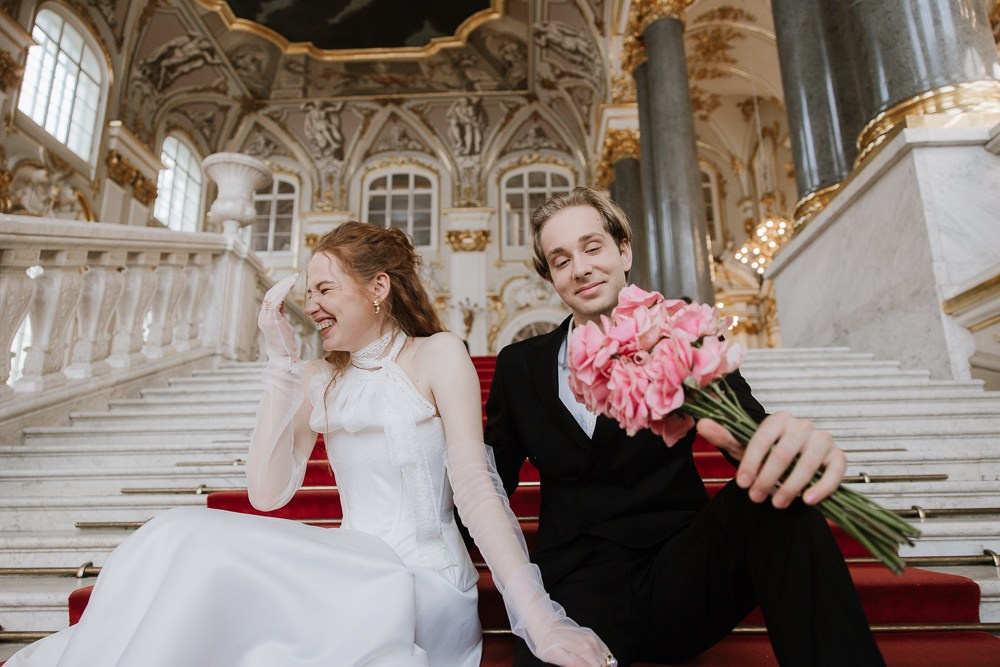 Anna & David (Hochzeitsfotoshooting im Museum). Familien & Hochzeitfotografin Nadja Holzmann