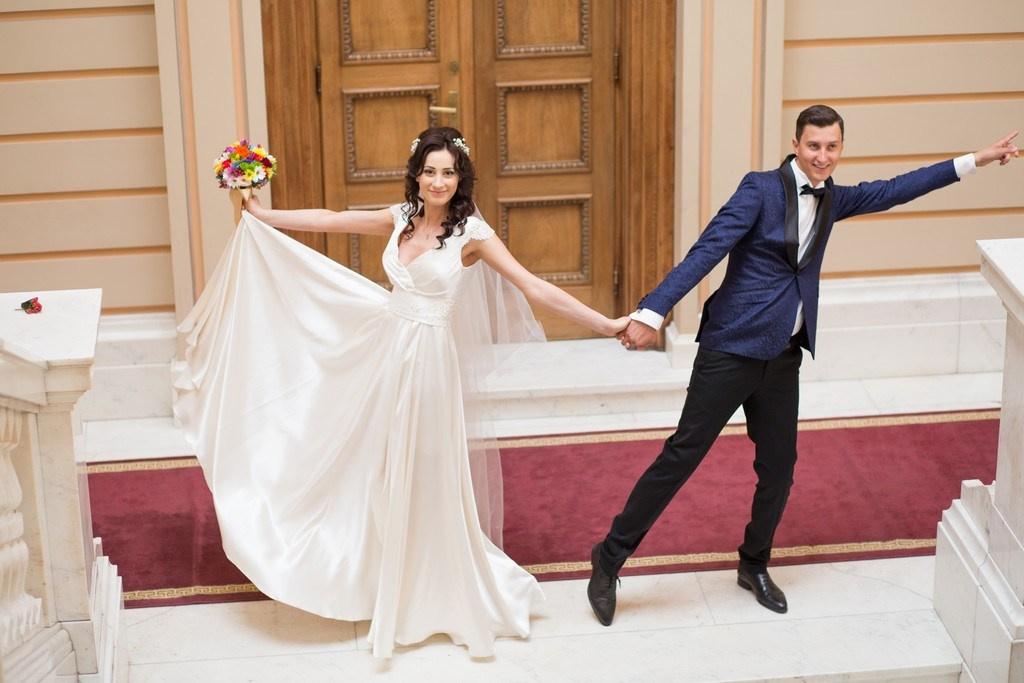 Corina & Silviu by fotograf nunta Iasi — Eduard Schiopu