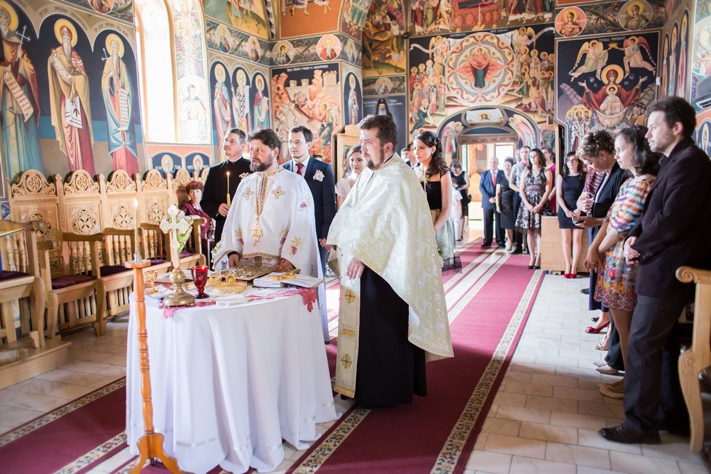 Ecaterina si Iustin by fotograf nunta Iasi — Eduard Schiopu