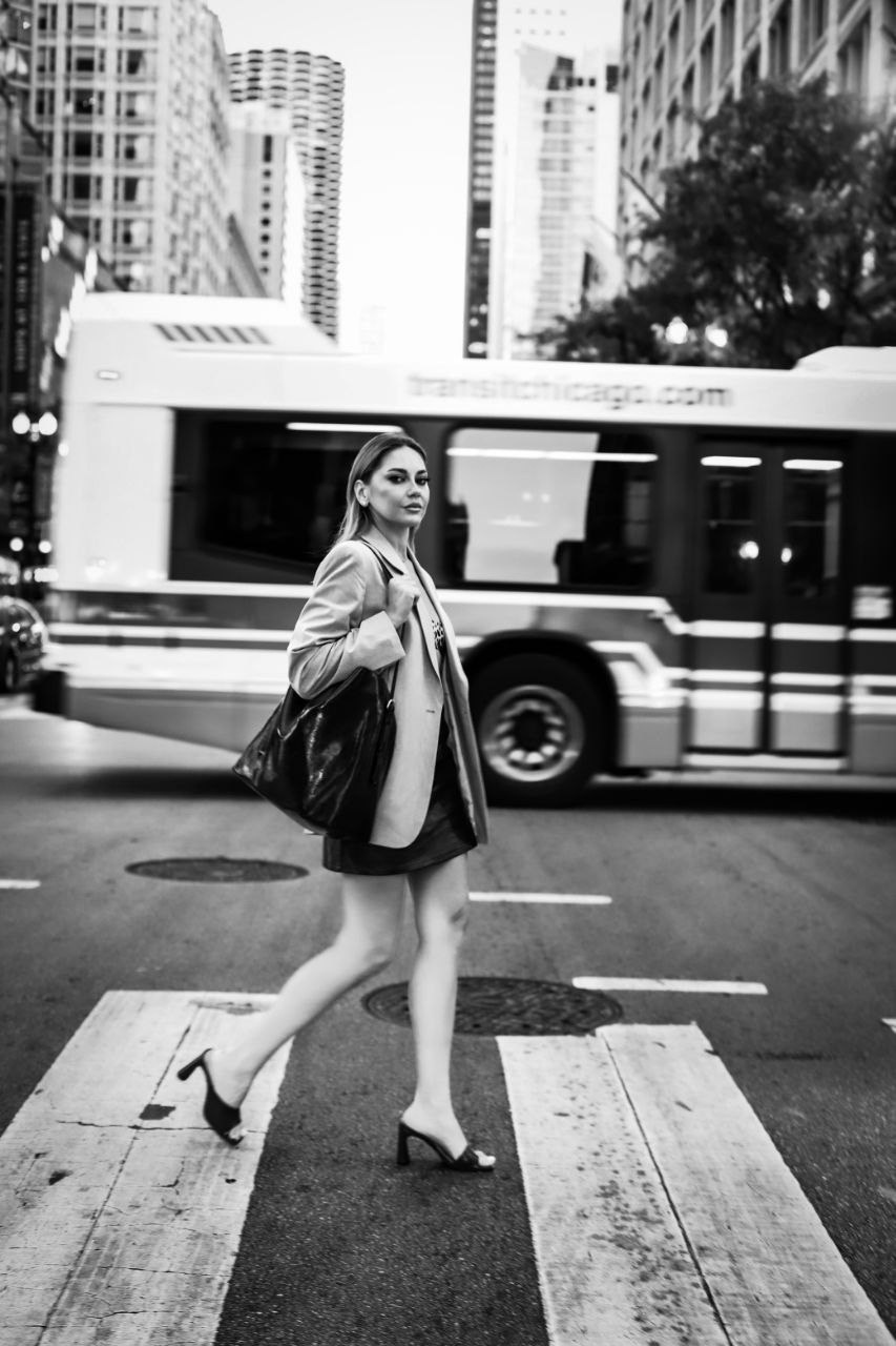 Street shoot with Yulia. VALERIIA VIUNOVA individual shooting\love story\event\brand