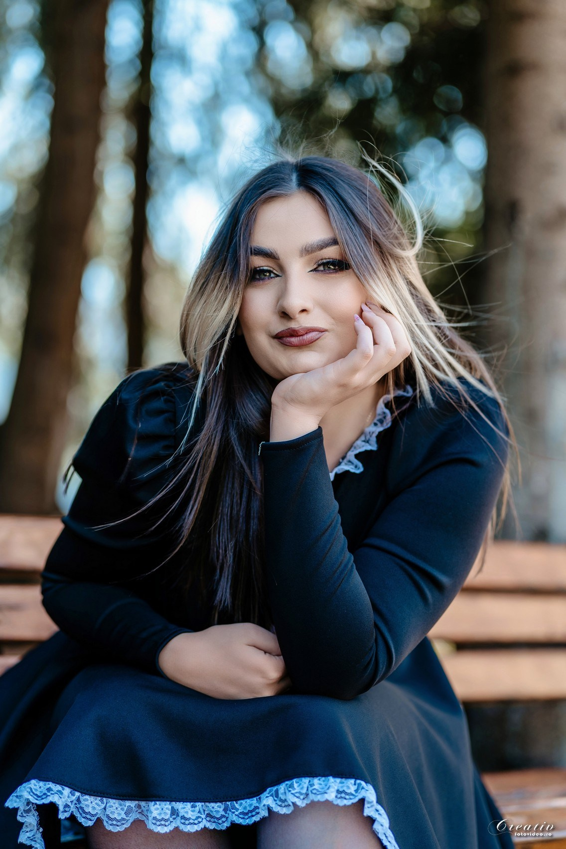 Oferta albume absolvenți 2026. Fotograf nuntă Bistrița | fotograf botez | Creativ Foto Video | Vasile Mizgan