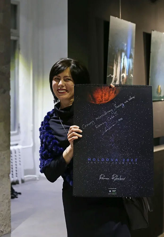 Открытие выставки Романа Рыбалёва «Календарь 2022». Школа Фотографии Романа Рыбалёва. Город Кишинёв, Молдова