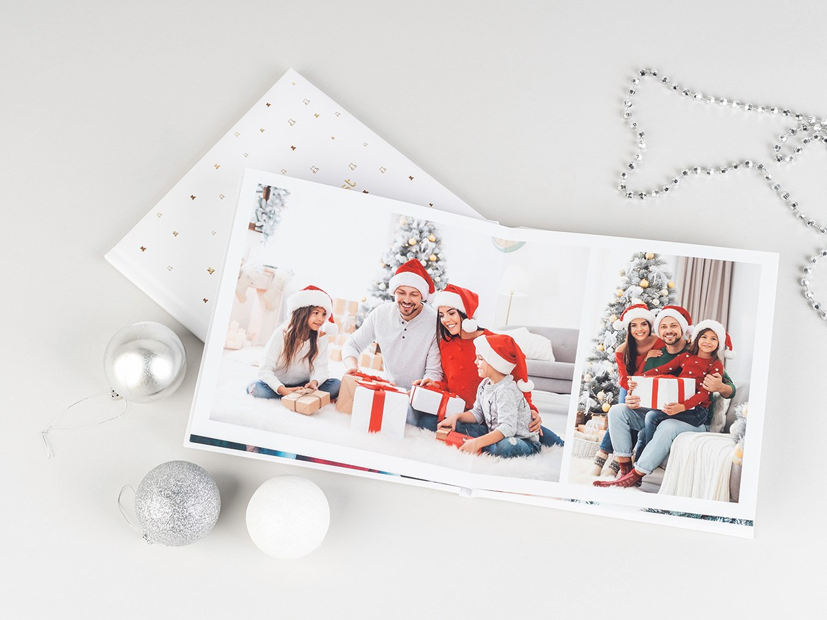 Productos navideños para la sesión de fotos en Foto Suárez Robaina