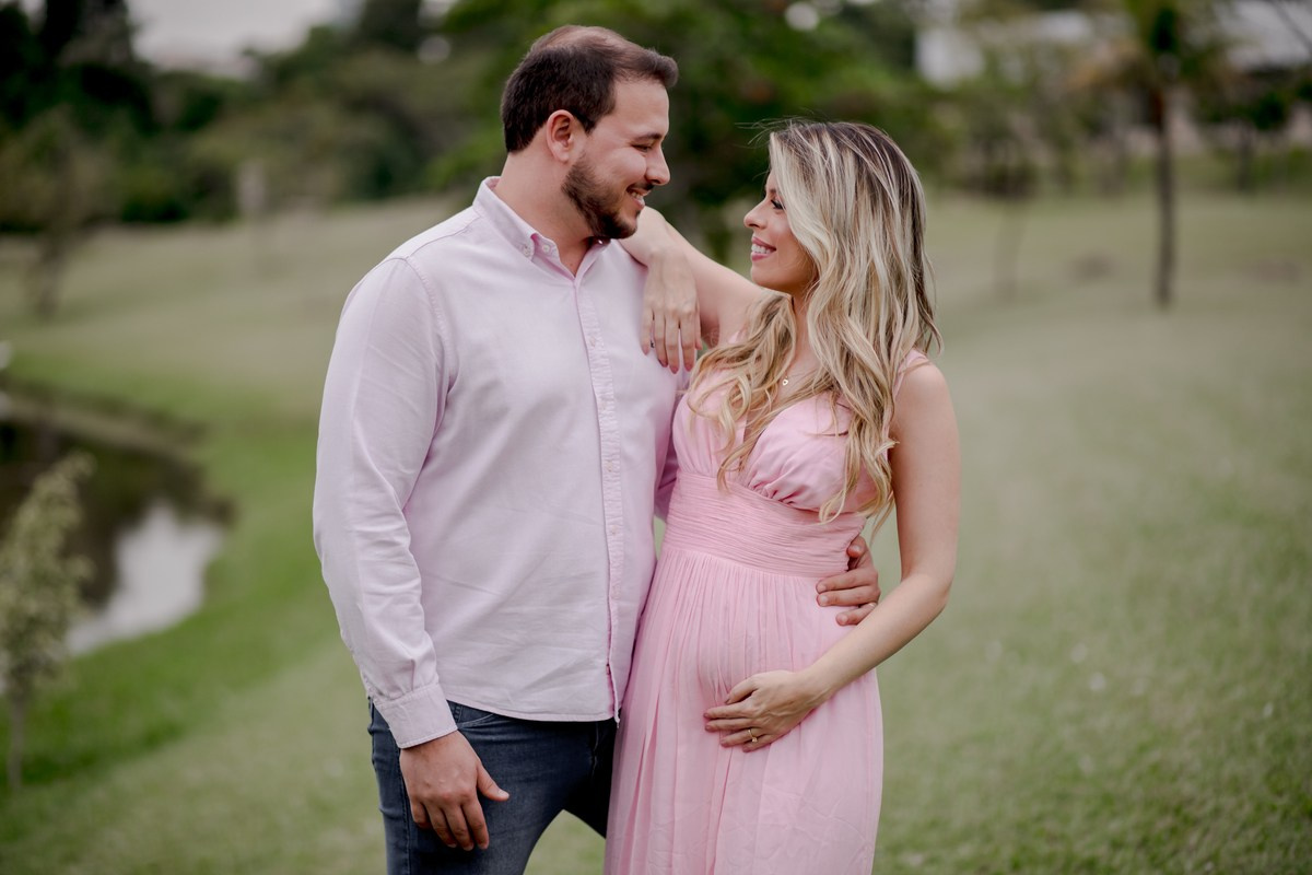 Larissa e Rodrigo - Ensaio Gestante. Fotógrafa de Eventos em São Paulo e Sorocaba Kika Damasceno
