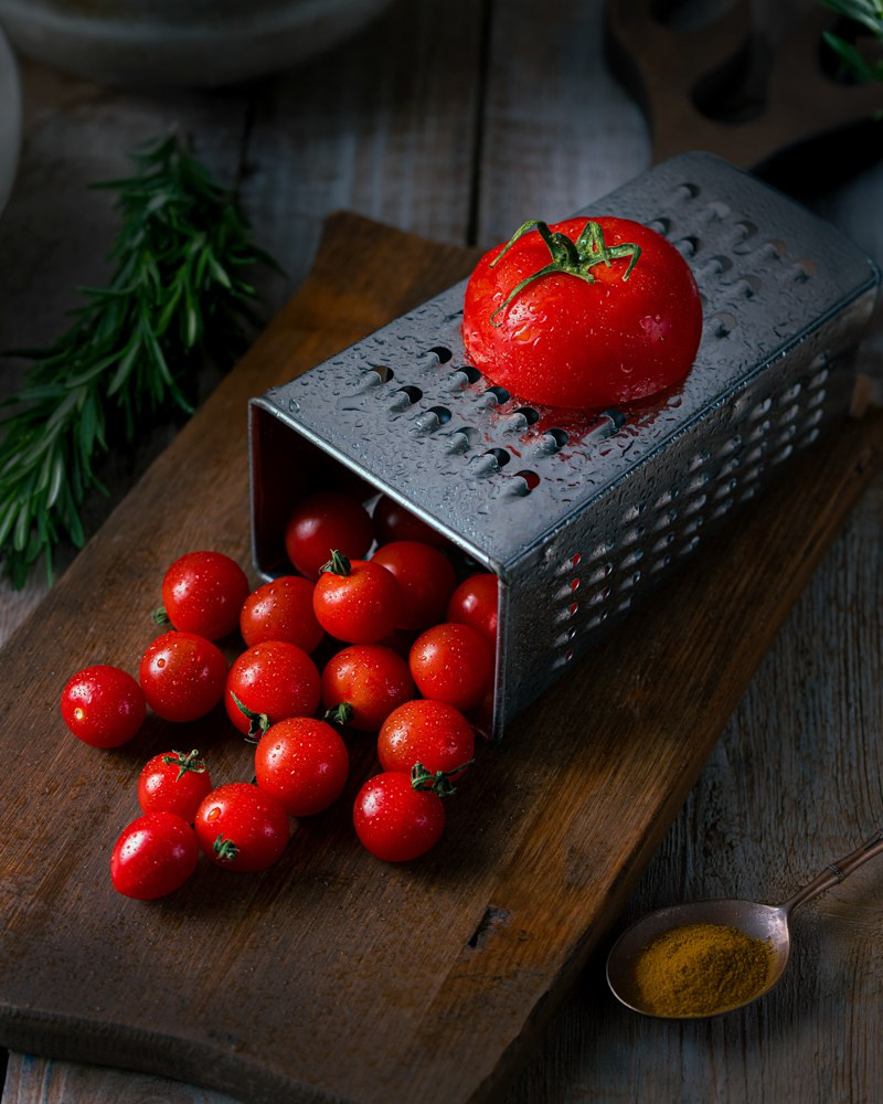 Reklam üçün food fotoqrafiya – estetik təqdim olunmuş əsas yemək