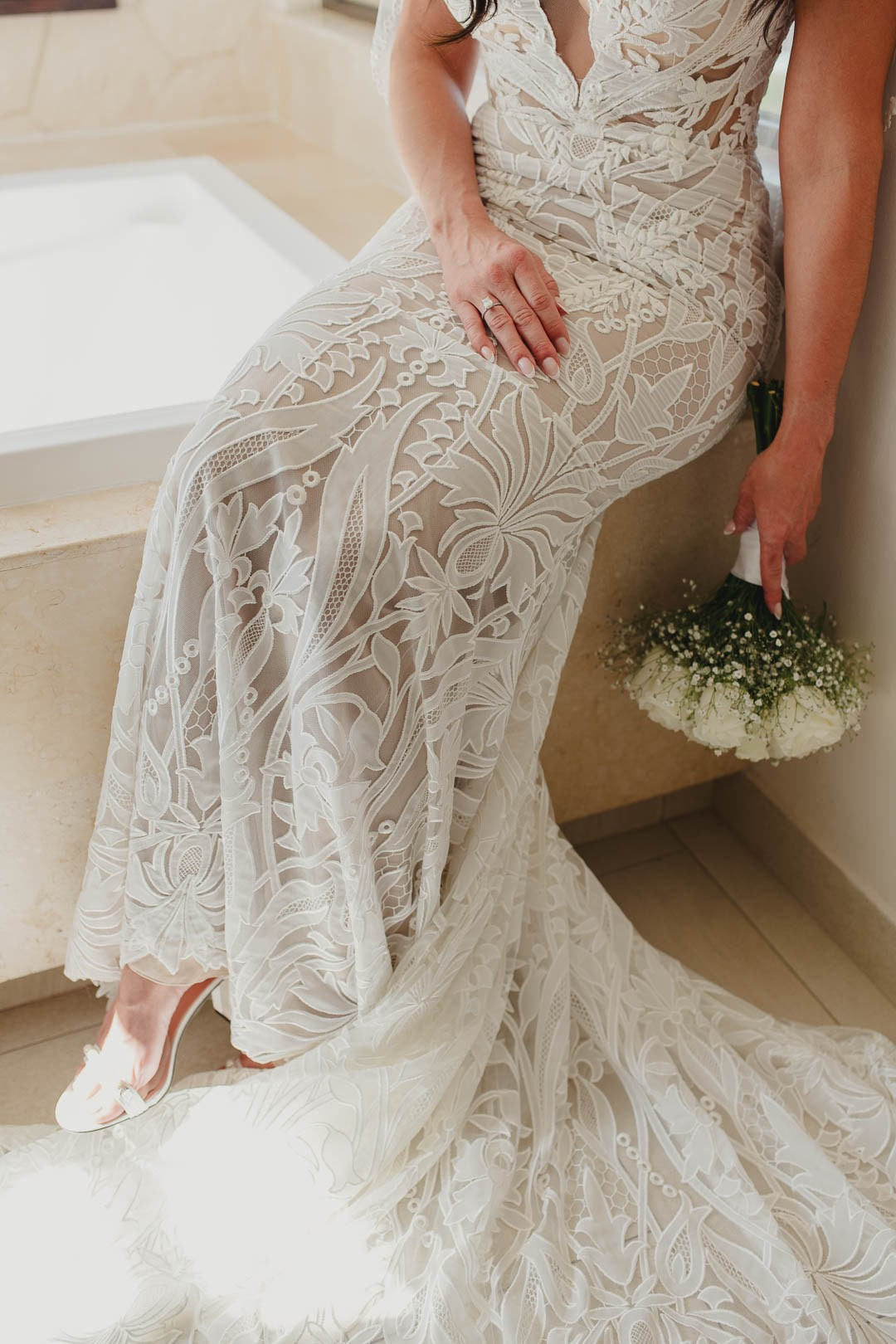 Destination Wedding at Royalton Riviera Cancun. Destination wedding photographer based in Cancun and Riviera Maya with service worldwide