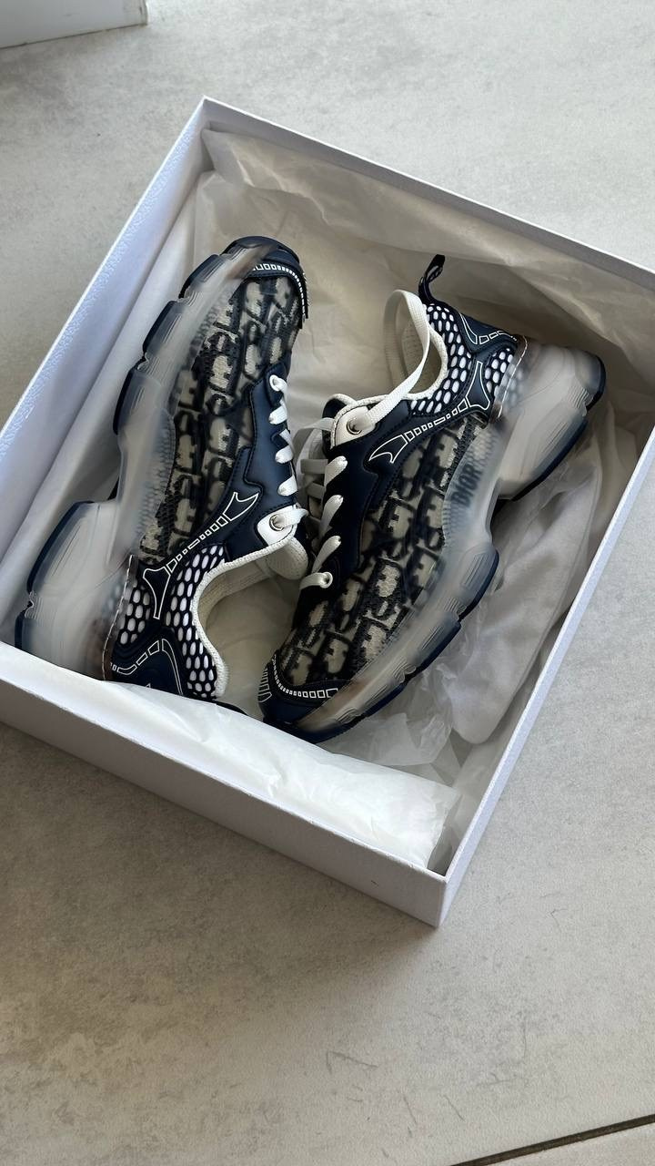 Dior. Resale store. Second hand brands store in israel