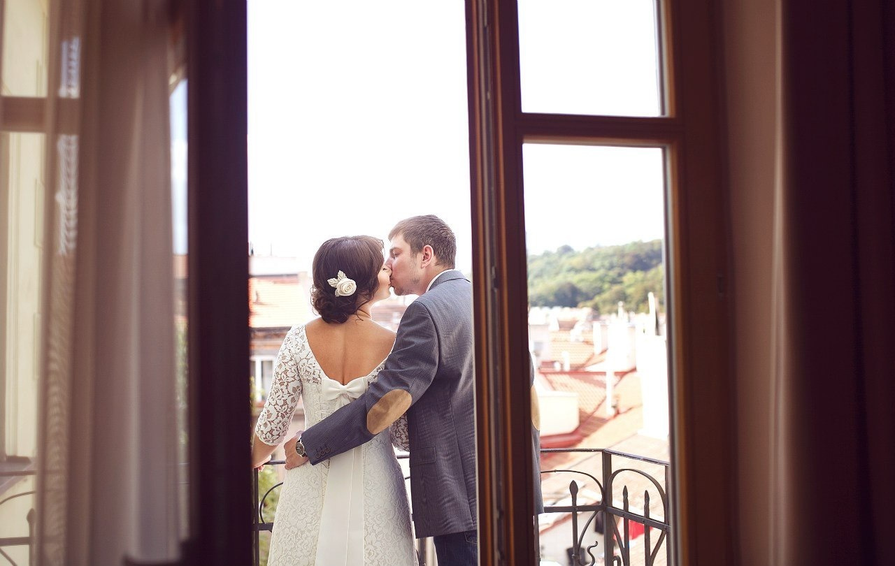 Wedding photography in Singapore. Photographer in Singapore Kate Bird