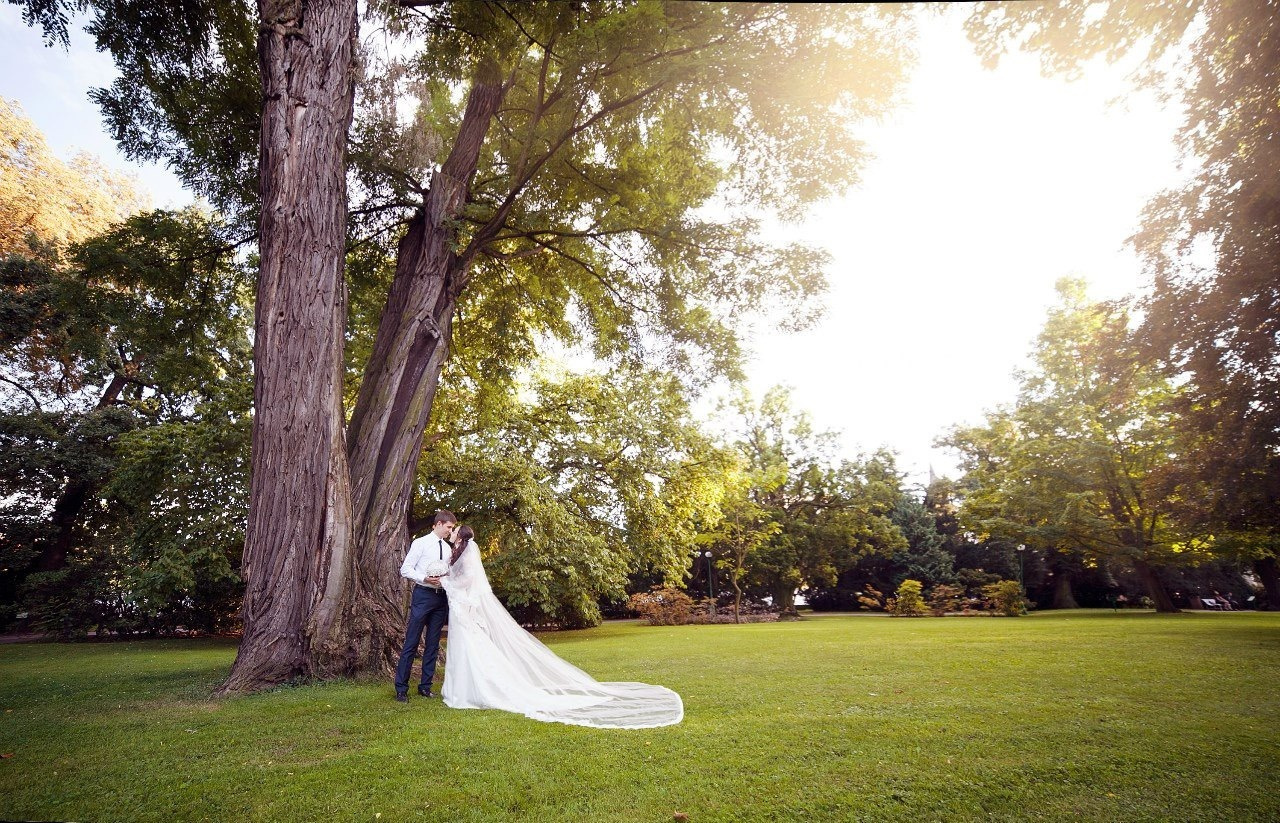 Wedding photography in Singapore. Photographer in Singapore Kate Bird