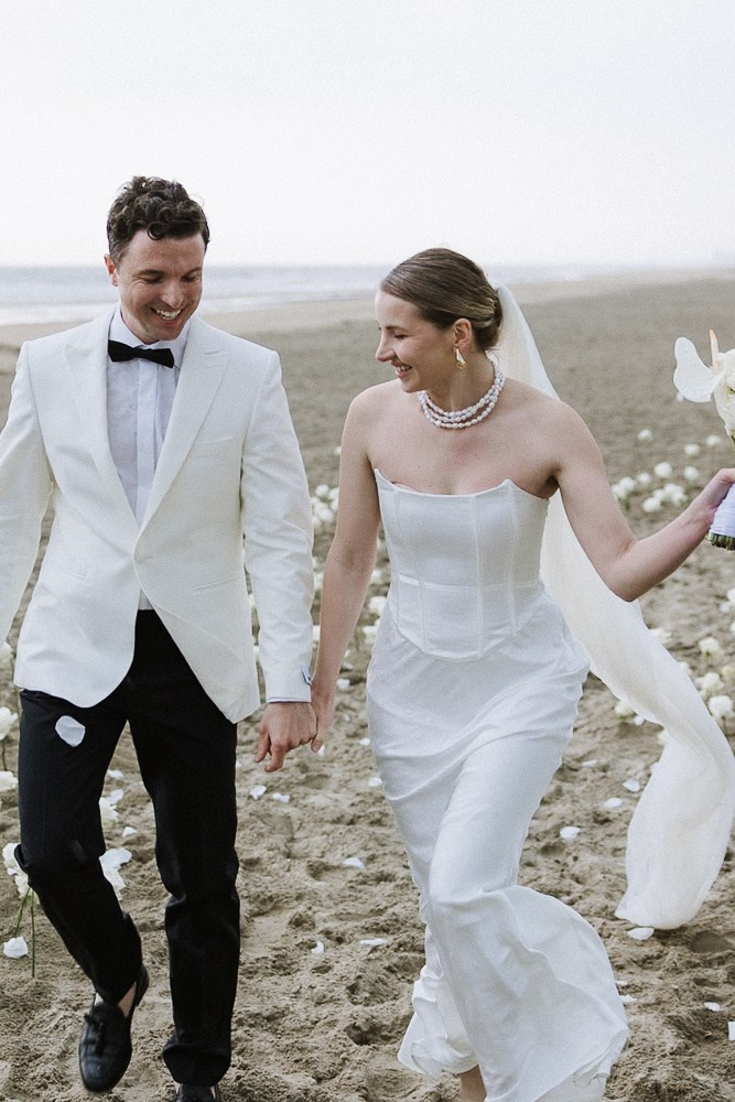 Anastasia & Alex (Freie Trauung am Meer in Holland - nur zu zweit). Hochzeitfotografin Düsseldorf, NRW Nadja Holzmann