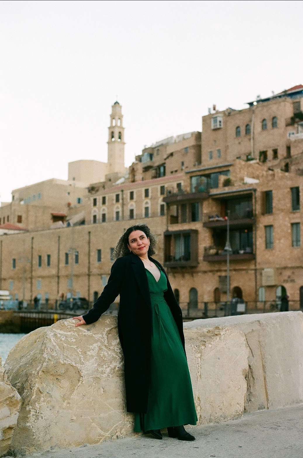 Ама с дочкой. Film portrait photographer