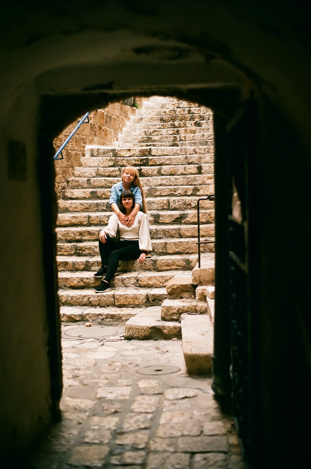 Ксюша с мамой. Film portrait photographer