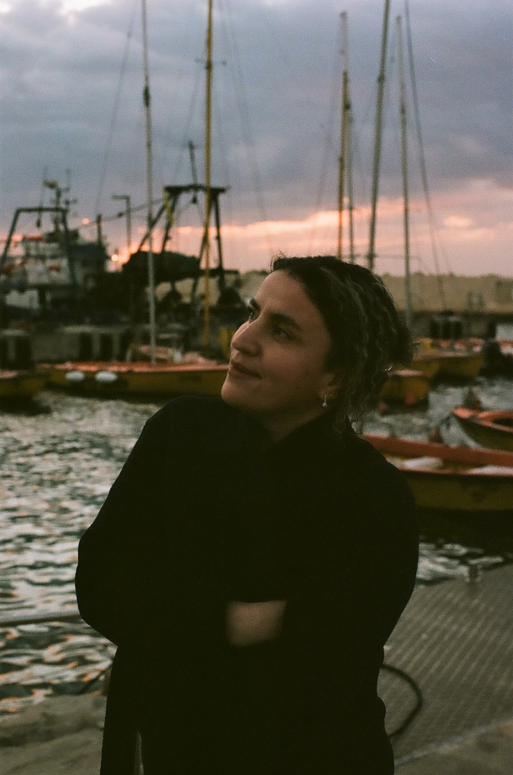 Ама с дочкой. Film portrait photographer