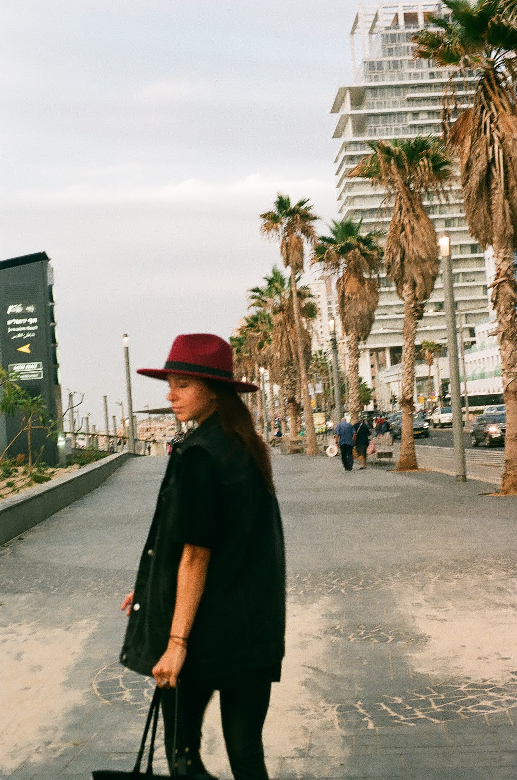 София. Film photographer