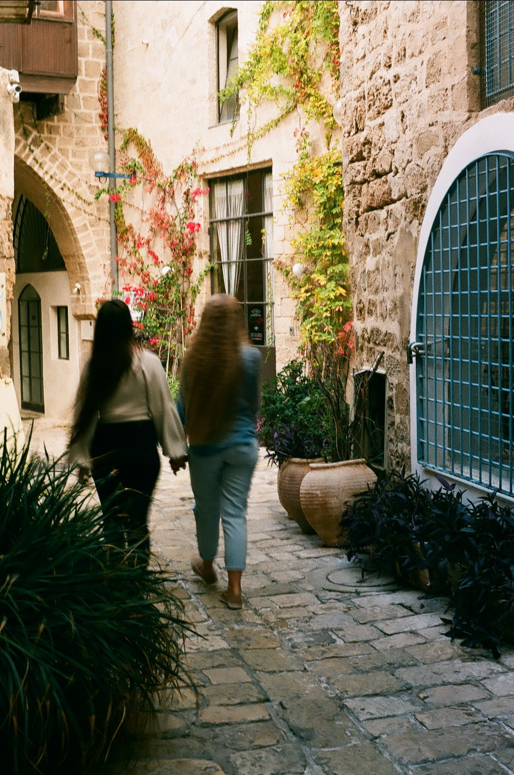 Ксюша с мамой. Film portrait photographer