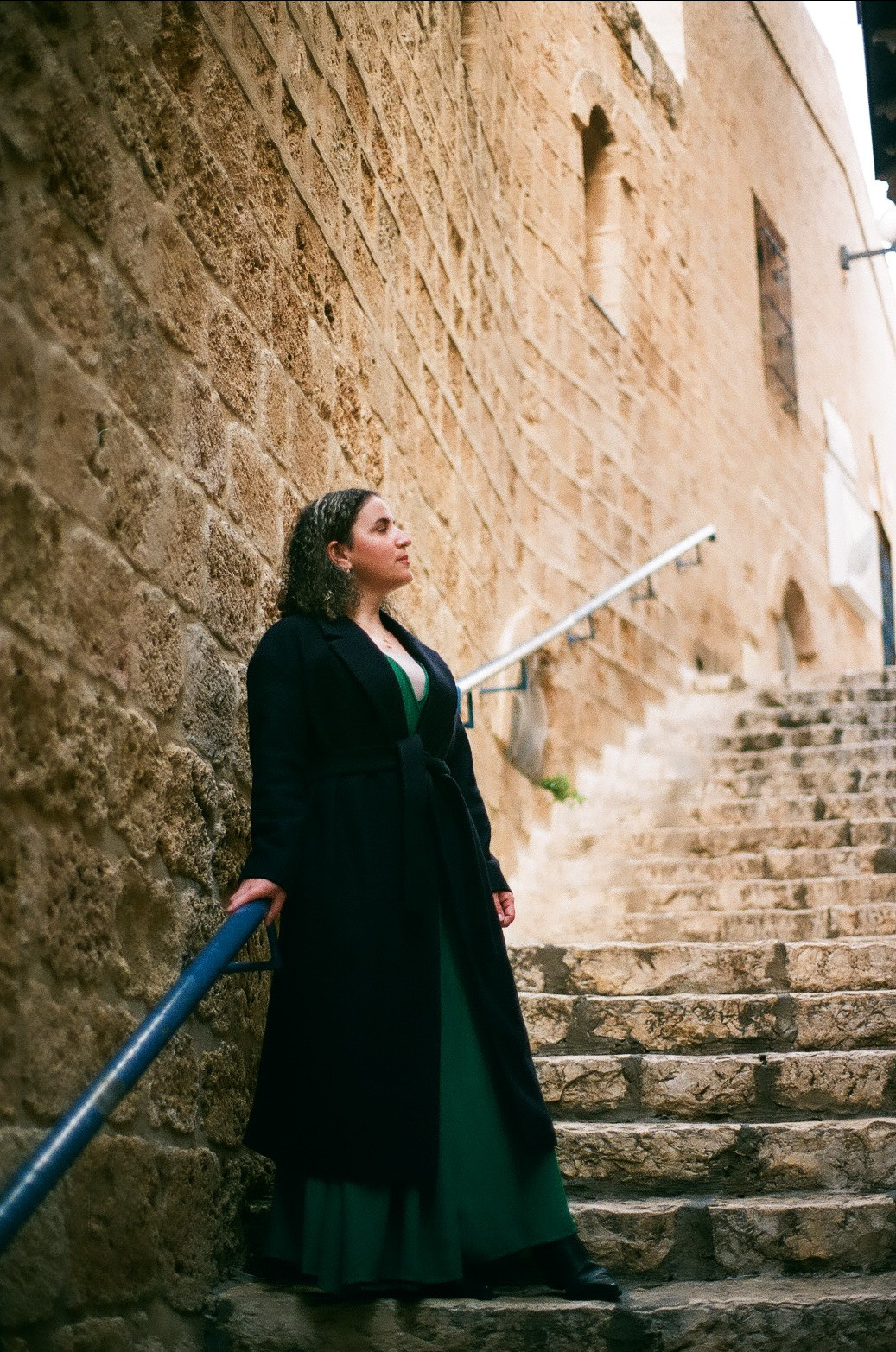 Ама с дочкой. Film portrait photographer