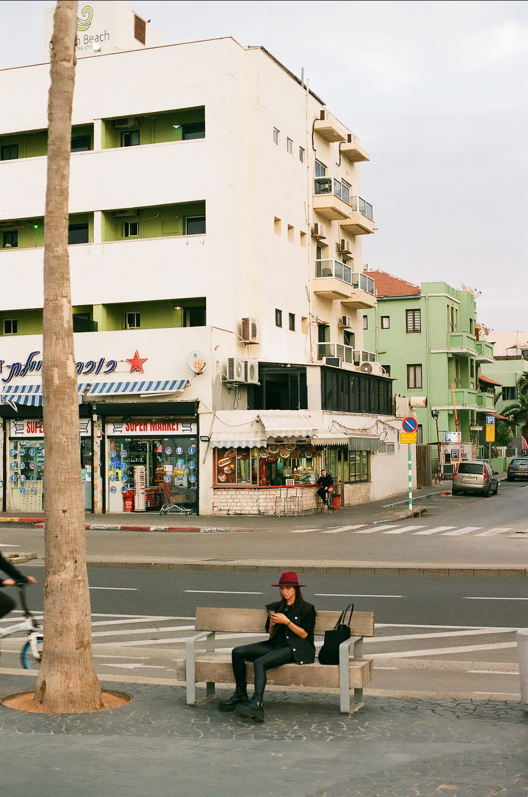 София. Film photographer