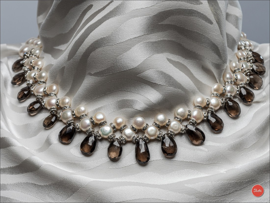 Photographie de bijoux pour un catalogue. Photographe à Strasbourg | Portraits, Studio, Enfants, Événements