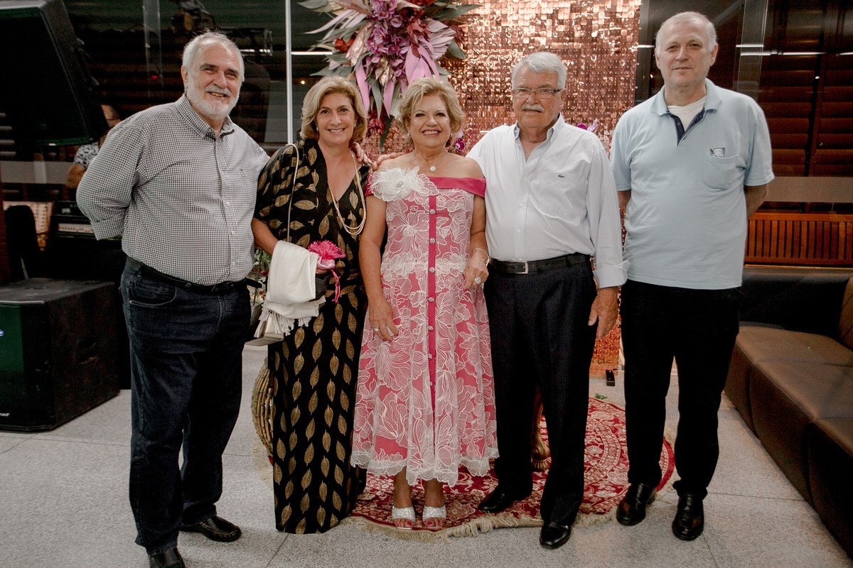 Waldeana - 70 anos. Fotógrafa de Eventos em São Paulo e Sorocaba Kika Damasceno