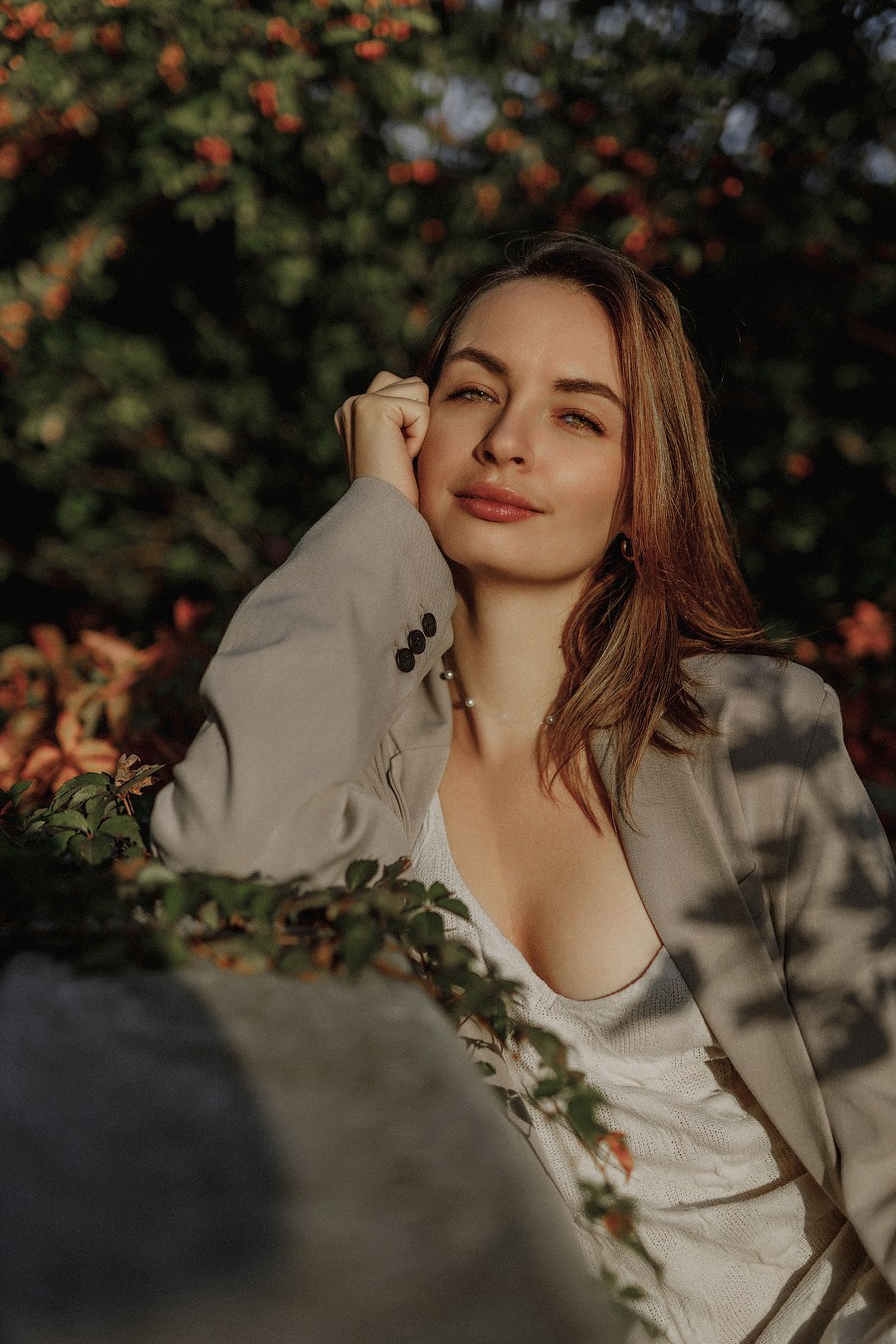 Emilia. Sesja w domu i ogrodzie. Fotograf w Krakowie i Europie