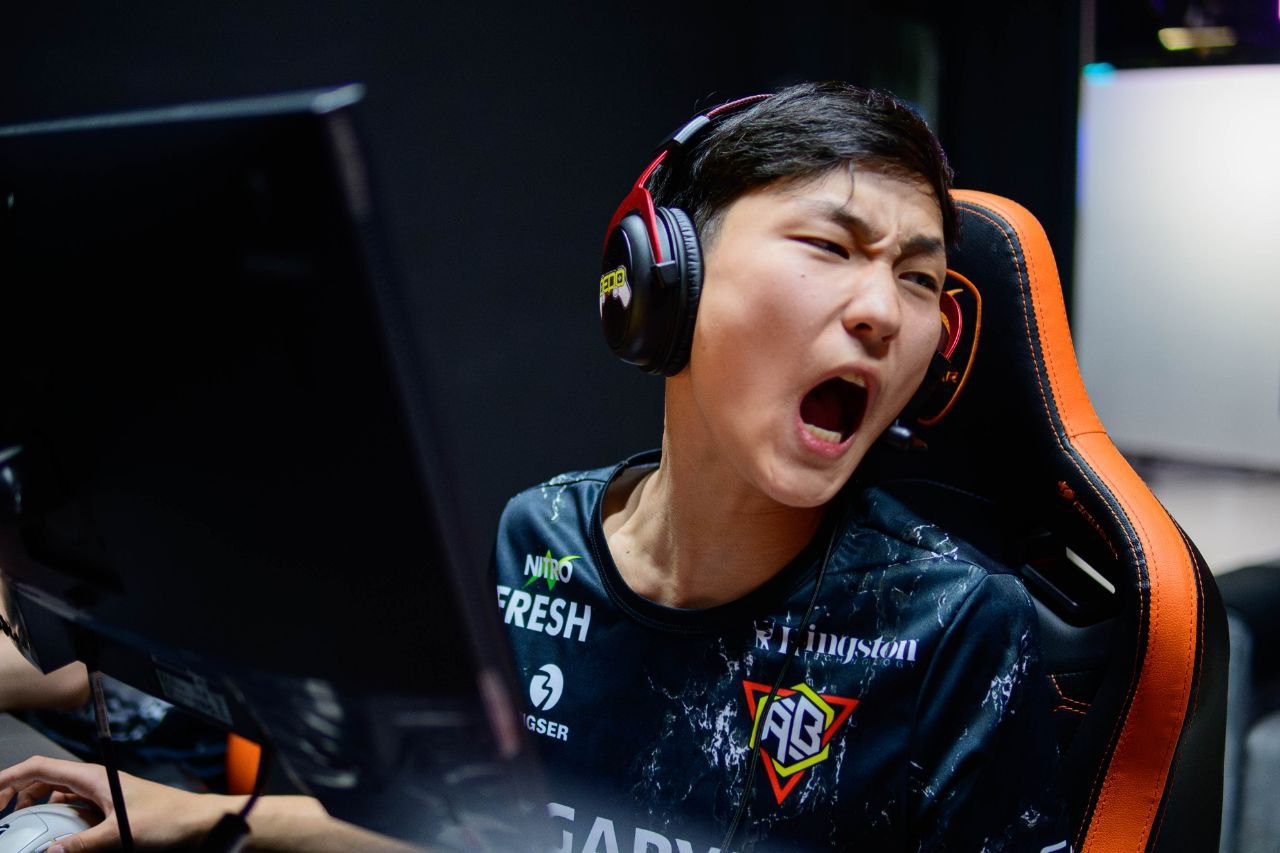 LanDaLan & FRAG & GLuck Yungstar & UCA