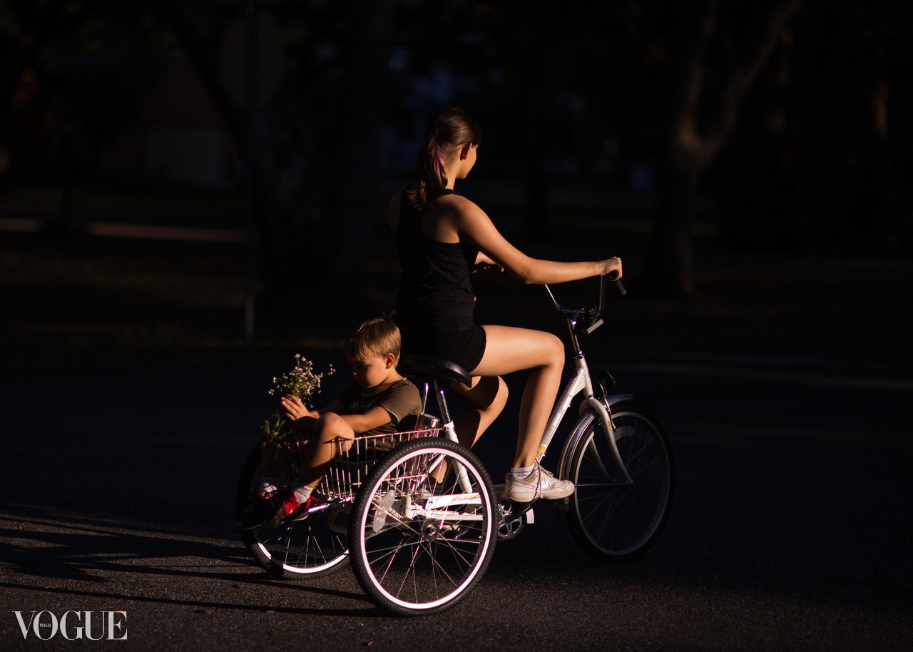 VOGUE. Ксения Мирная — Фотограф, с которым вы напишете вашу историю…