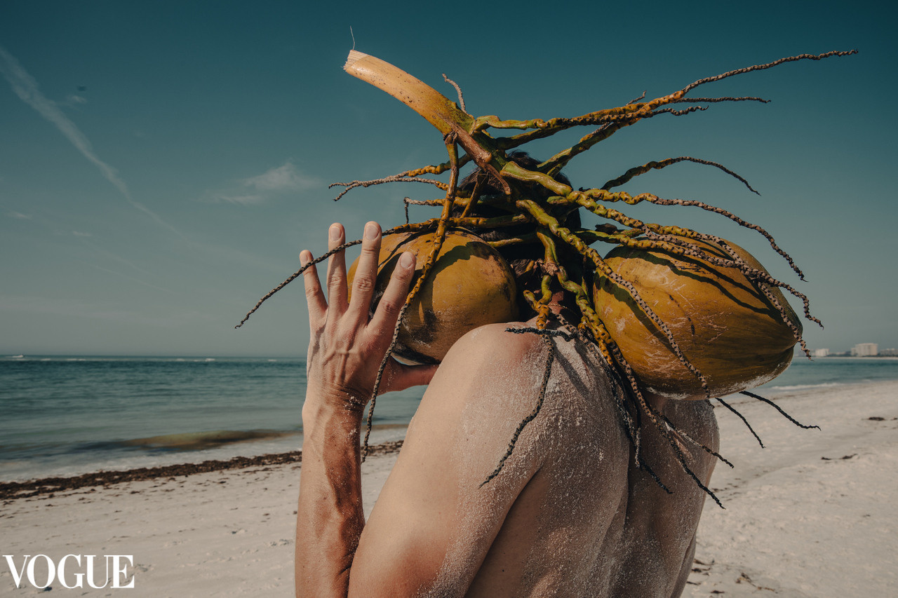 VOGUE. Ксения Мирная — Фотограф, с которым вы напишете вашу историю…