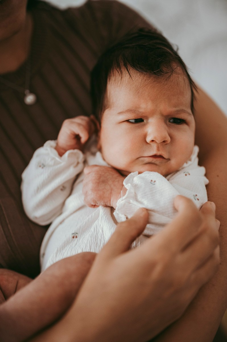 Katarina, Dejan, Petra i Julija / porodicno fotografisanje kod kuce. Deciji i porodicni fotograf u Beogradu Oksana Skendzic