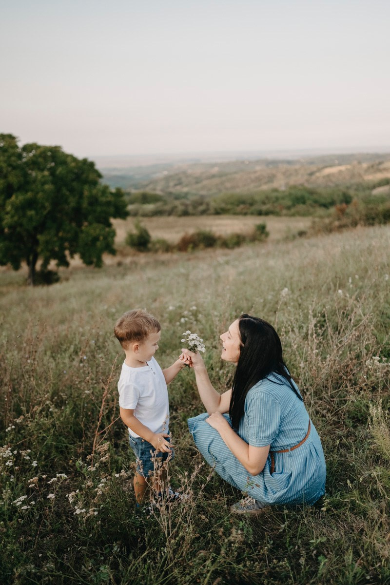 Basici / porodicno fotografisanje u prirodi. Deciji i porodicni fotograf u Beogradu Oksana Skendzic