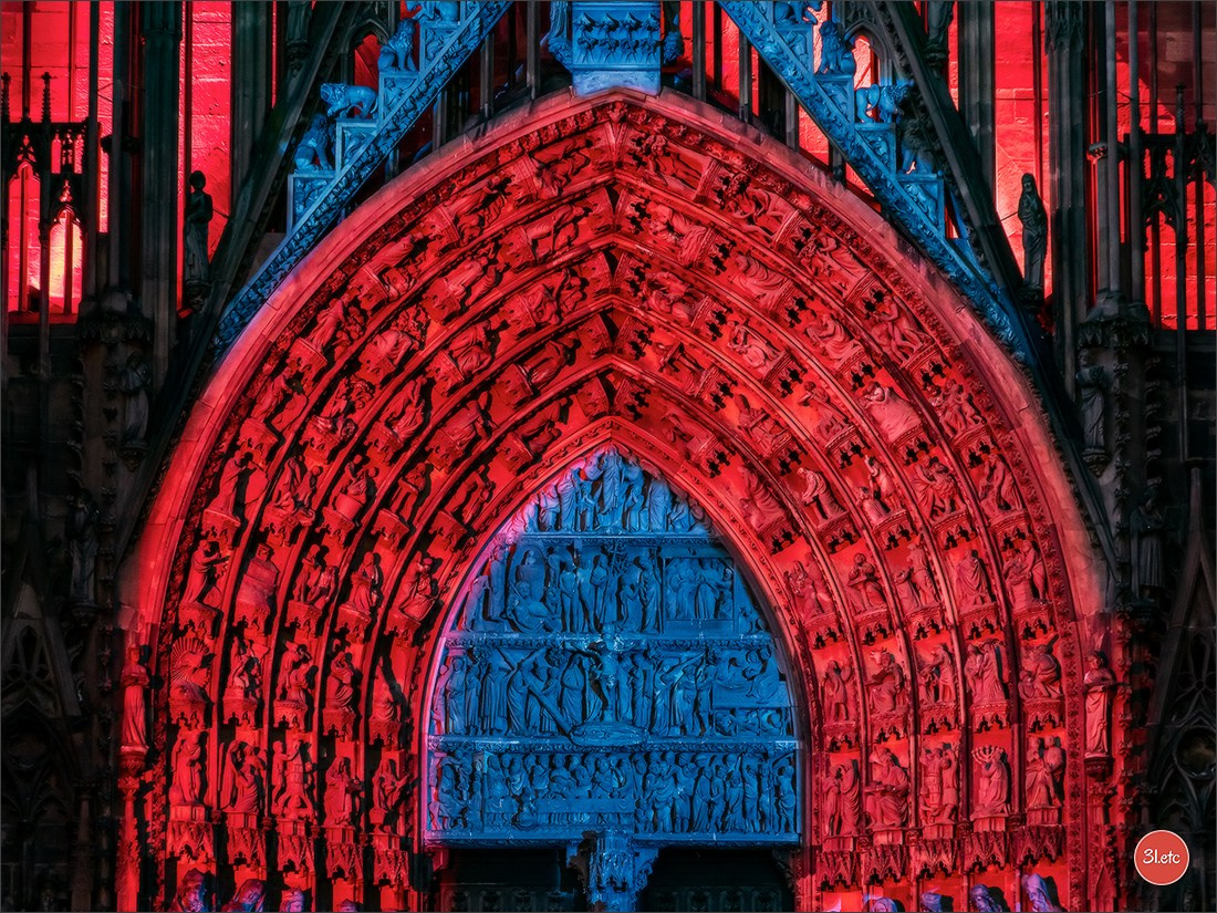 La mise en lumière de la Cathédrale de Strasbourg, du 5 juillet au 8 s. Photographe à Strasbourg | Portraits, Studio, Enfants, Événements