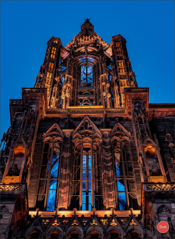 La mise en lumière de la Cathédrale de Strasbourg, du 5 juillet au 8 s. Photographe à Strasbourg | Portraits, Studio, Enfants, Événements