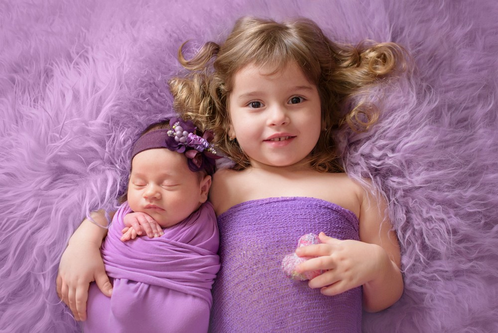 Sesja noworodkowa z rodzicami i rodzeństwem - Natalia Lucko