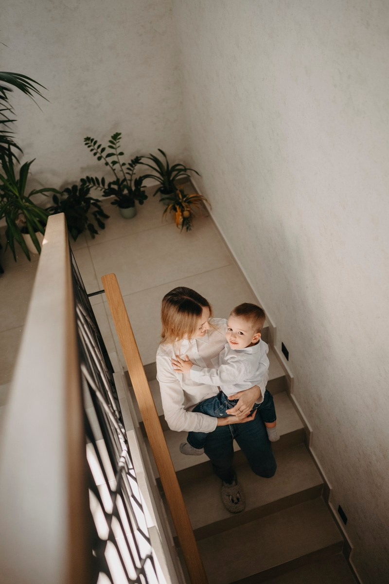 Fotografisanje bebe kod kuce — Milana, Milos, Marko i Mila. Deciji i porodicni fotograf u Beogradu Oksana Skendzic