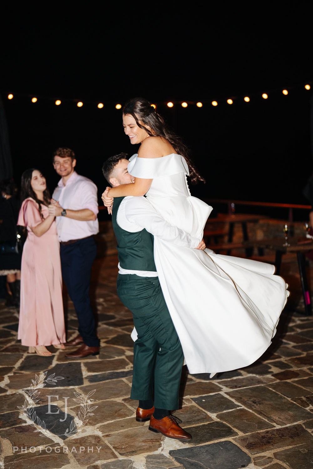 Louis & Tamsyn — Araluen Estate. Emma Joy Photography