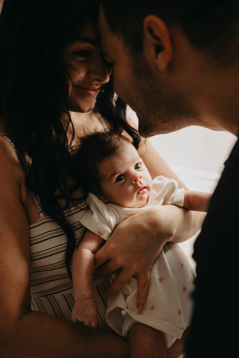 Latinka, Visnja i Konstantin / porodicno fotografisanje, fotografisanje bebe kod kuce. Deciji i porodicni fotograf u Beogradu Oksana Skendzic