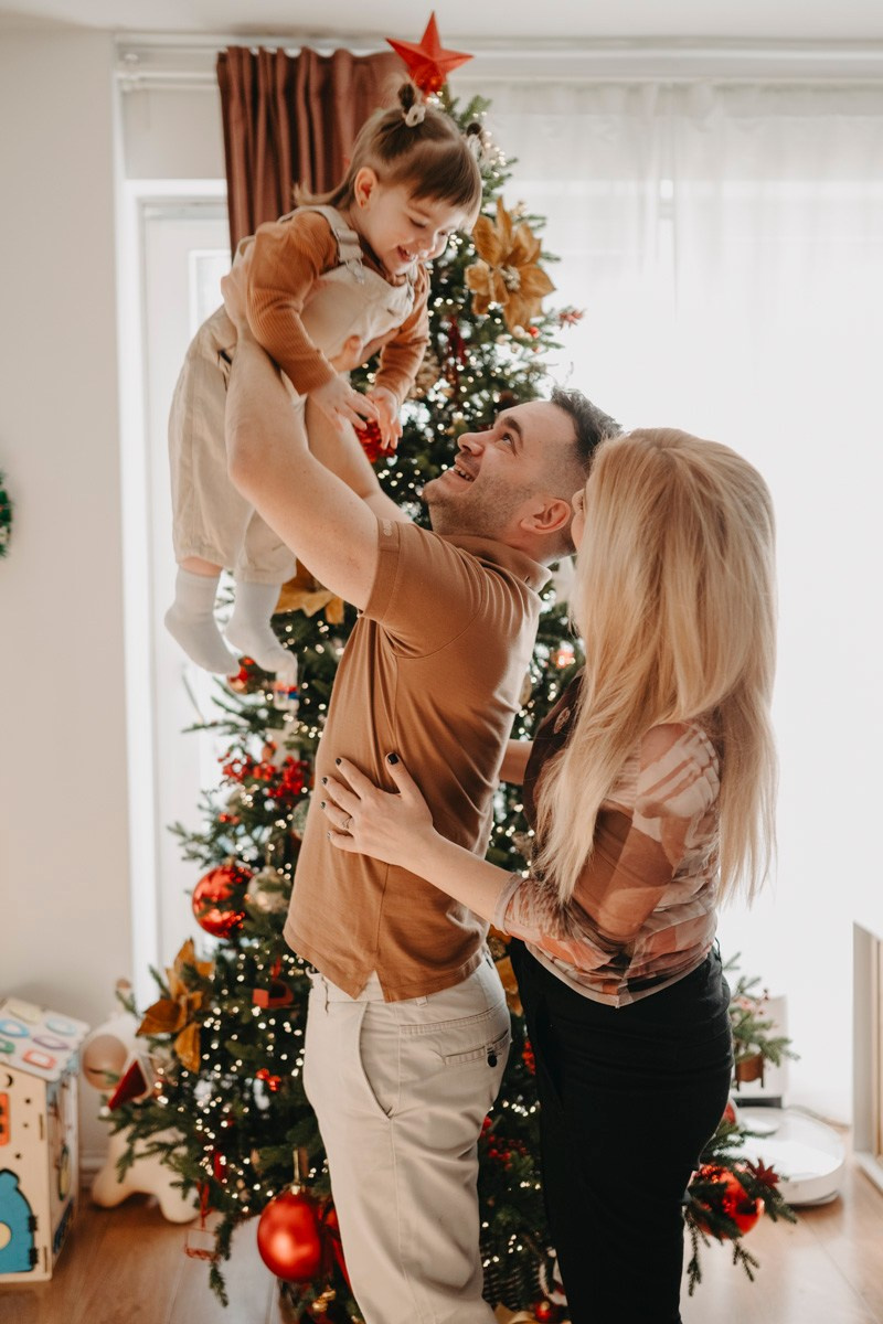 Natasa, Ema i Lazar — porodicno fotografisanje kod kuce. Deciji i porodicni fotograf u Beogradu Oksana Skendzic