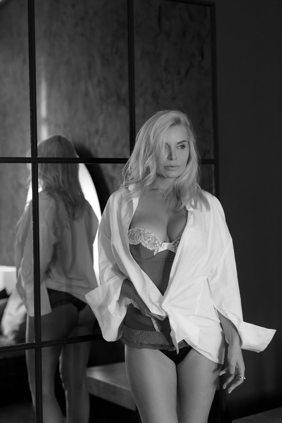 Swetlana. Sensualna w studio. Fotograf w Krakowie i Europie