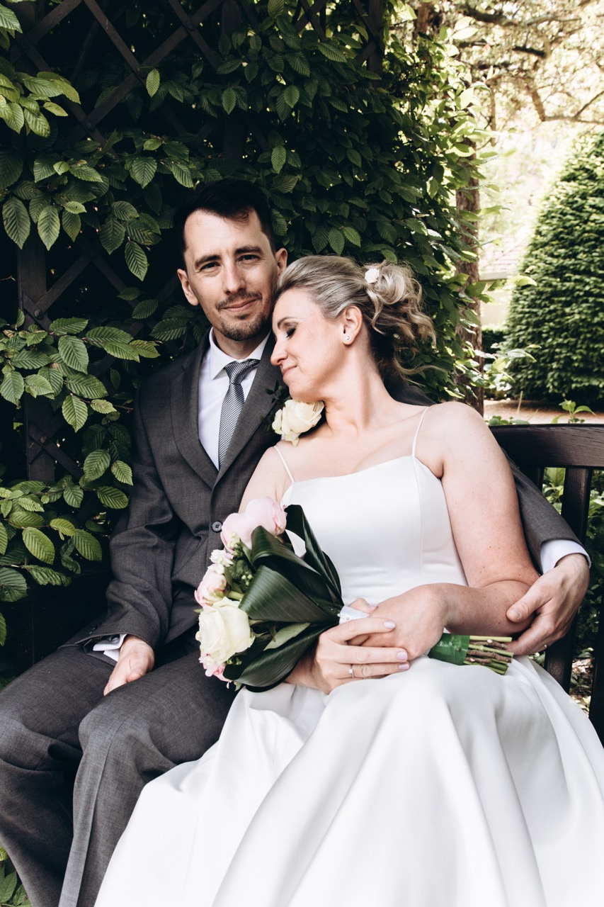 Dana Lišková - Wedding and couple photographer Prague - Wedding photographer Prague - Couple photography - Wedding portraits