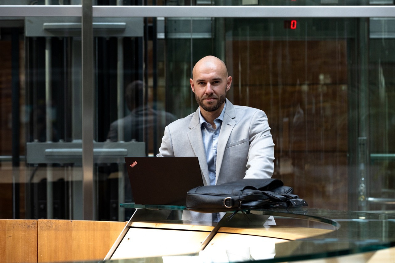 Dana Lišková - Business and Portrait photographer Prague - Brand Photographer Prague - Corporate portraits 