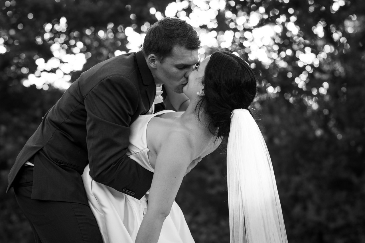 Dana Lišková - Svatební fotografka Praha - Svatební fotograf Praha - Párové fotografie - Svatební portréty 