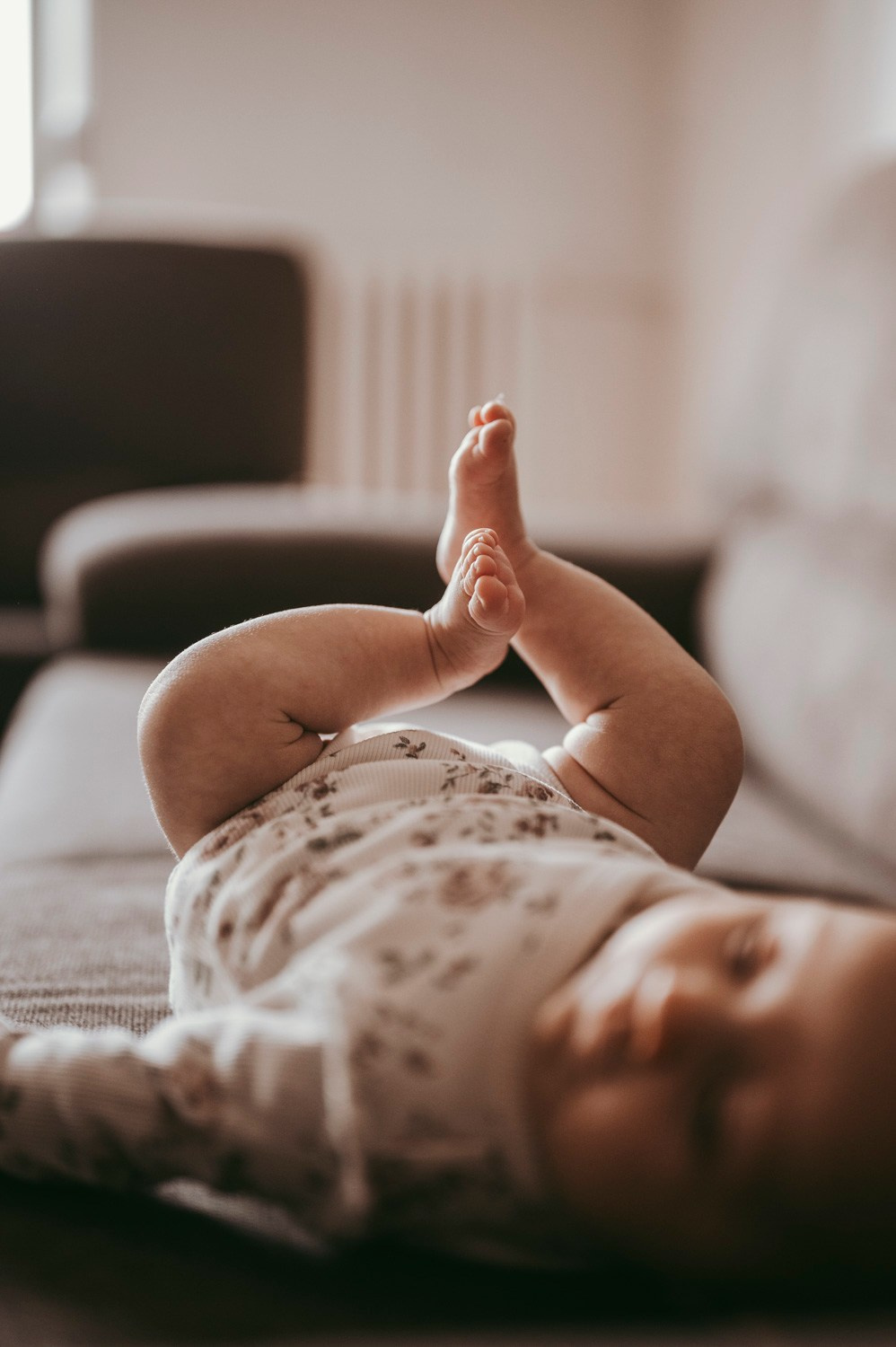 Porodicno fotografisanje sa bebom kod kuce / Ivana Miroslav i Nadica. Deciji i porodicni fotograf u Beogradu Oksana Skendzic