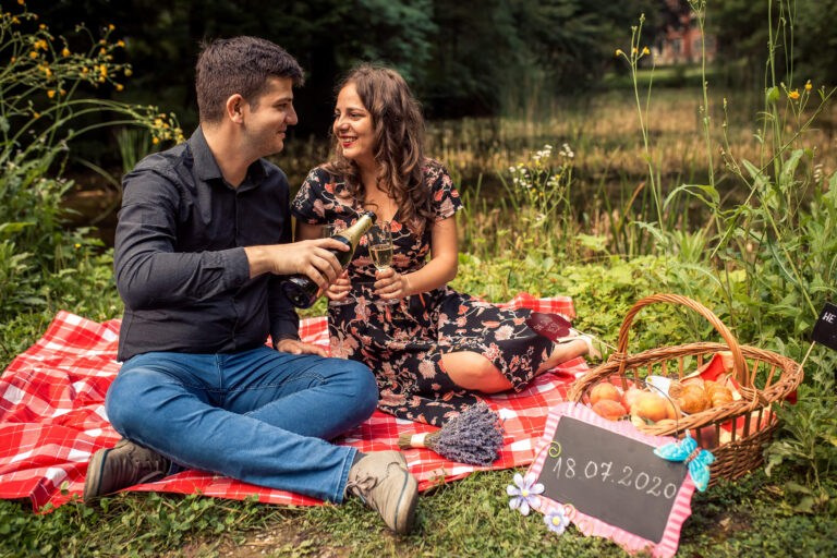 Save the date Adelina & Cristi. Alex Pricope — Fotograf de familie & evenimente in Onești & Bacău