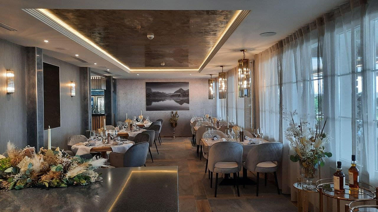 Hotel Himmelrich, Kriens, Šveice. Interjera dizaina studija 4 Stūri