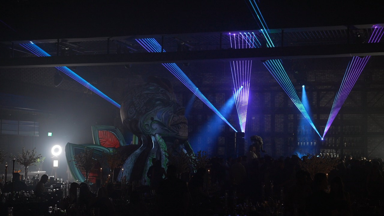 VIA / BASICO. Wedding and events photographers Studio Shalom