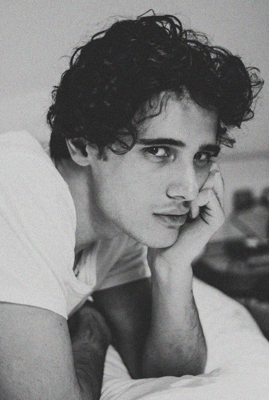 Shoot in a hotel for a pro model book