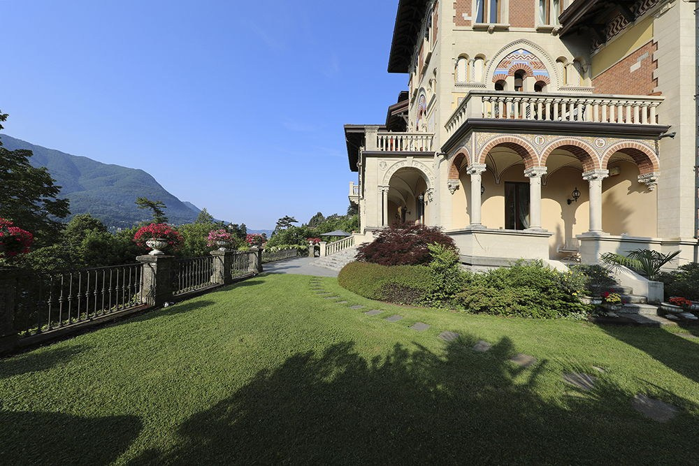 Villa Castiglioni weddings and proposals on lake Como