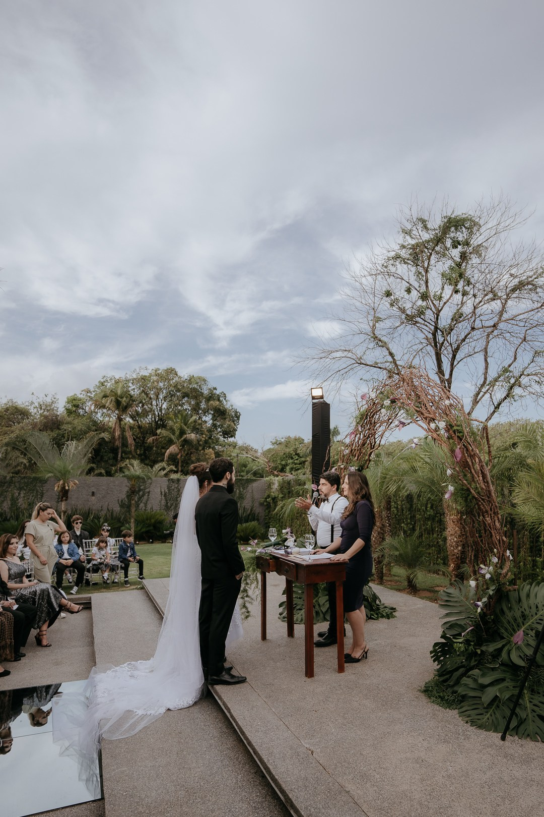 Cecília e João. Edu e Josi Fotografia de Casamento em Belo Horizonte | Fotos Naturais